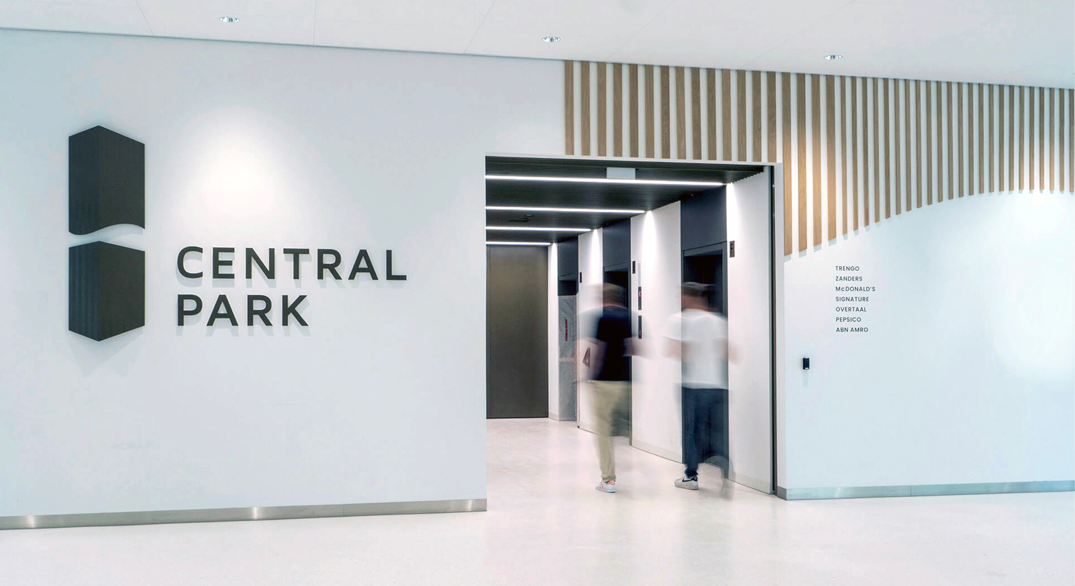 sfeerwand centrale hal kantoorgebouw Central Park Utrecht